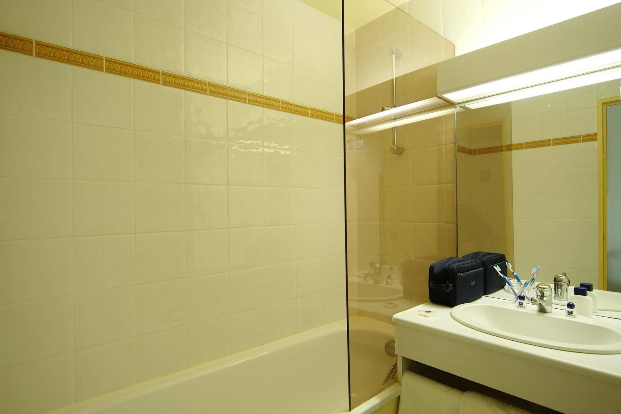 Regourd Hotel Каор Экстерьер фото